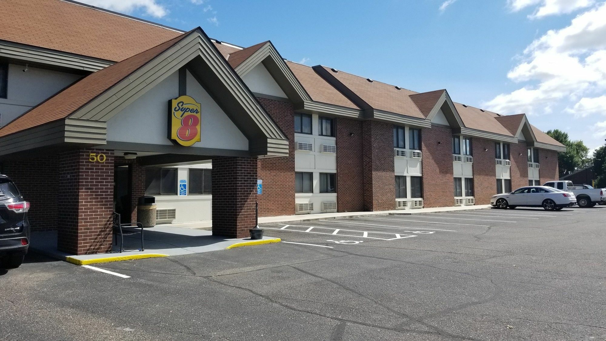 Super 8 By Wyndham St. Cloud Motel Bagian luar foto